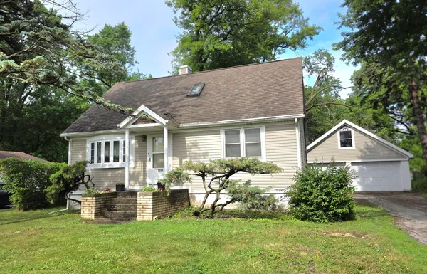 $235,000 | 15506 Clifton Park Avenue, Markham, IL 60428