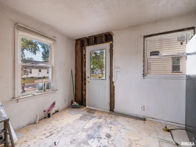 $35,000 | 1424 Henry Street, Pekin, IL 61554