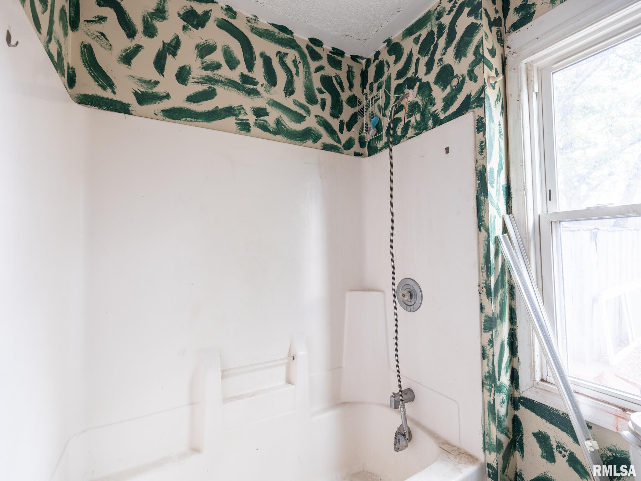 1424 Henry Street Pekin, IL 61554 - Photo 23 of 36