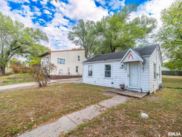 $35,000 | 1424 Henry Street, Pekin, IL 61554