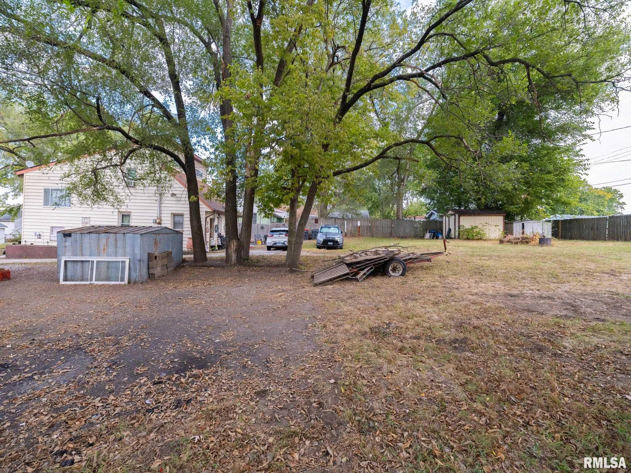 1424 Henry Street Pekin, IL 61554 - Photo 29 of 36