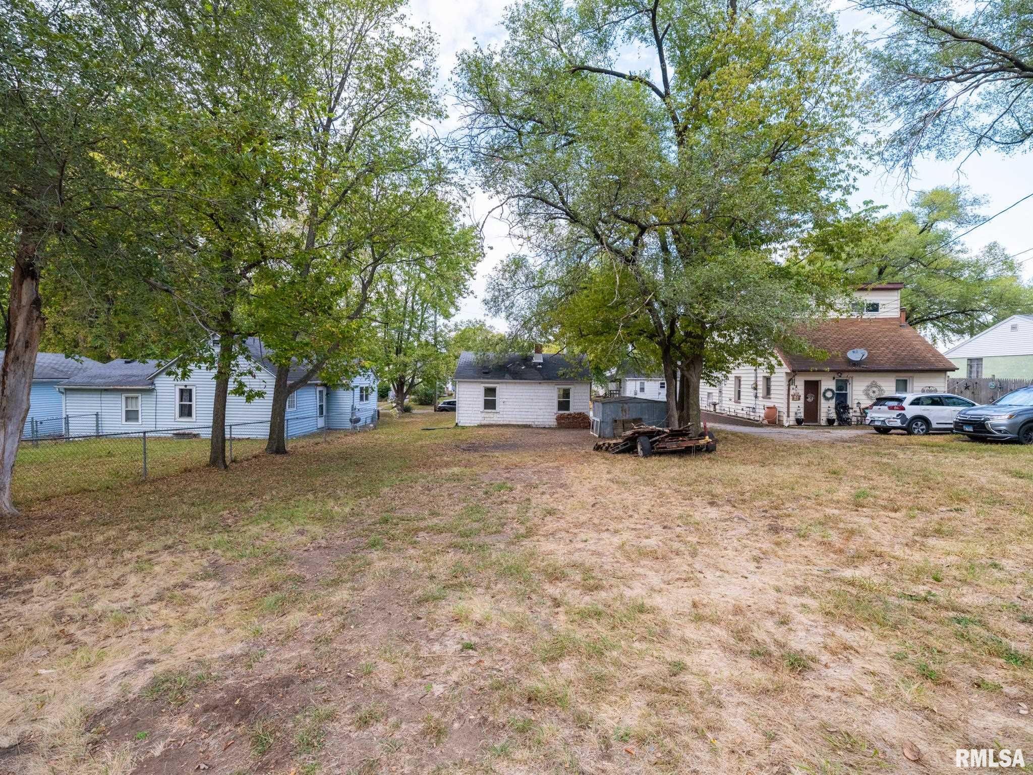 1424 Henry Street Pekin, IL 61554 - Photo 35 of 36