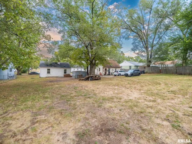 $35,000 | 1424 Henry Street, Pekin, IL 61554