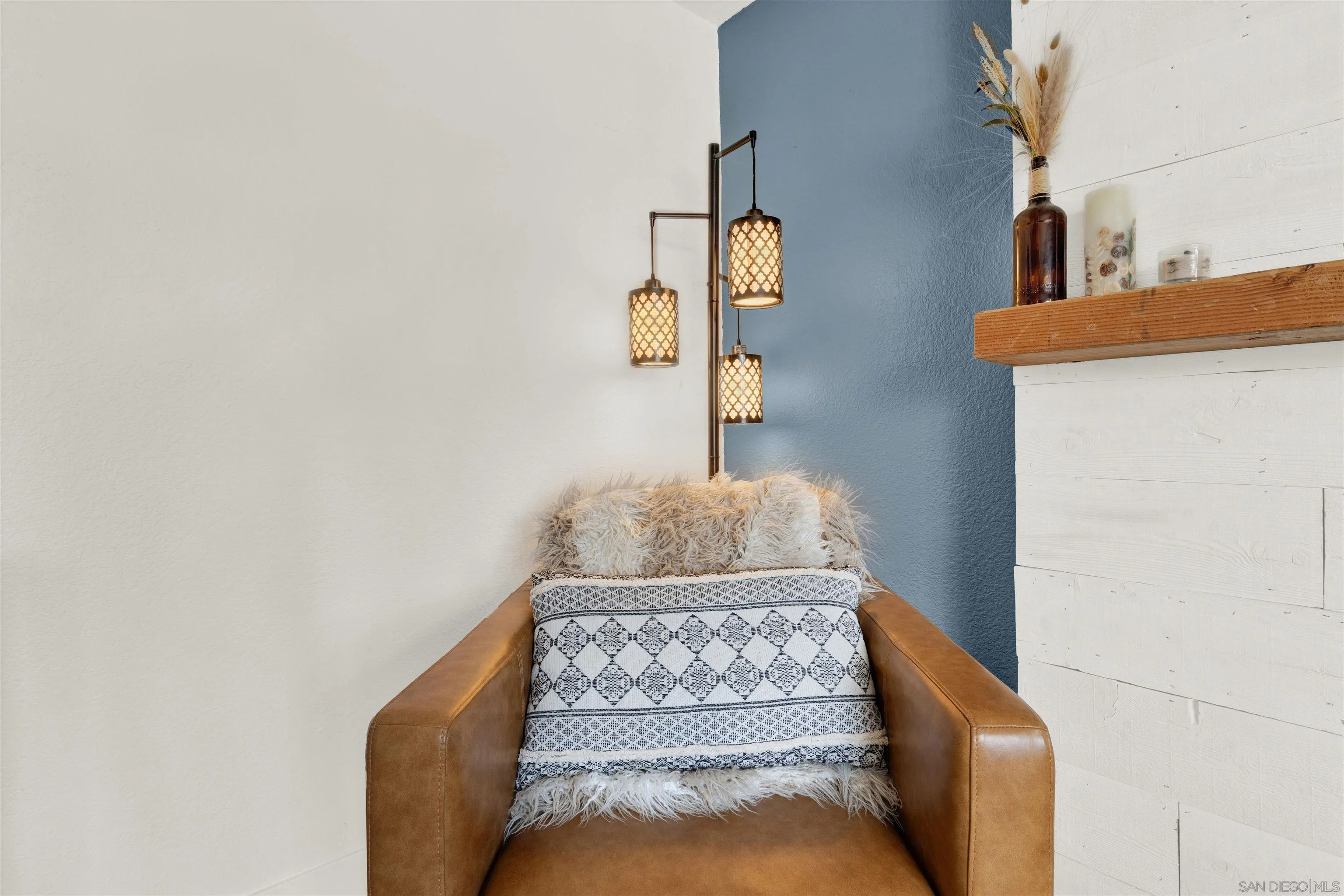 12435 Old Pomerado Road Poway, CA 92064 - Photo 14 of 53 a view of entryway