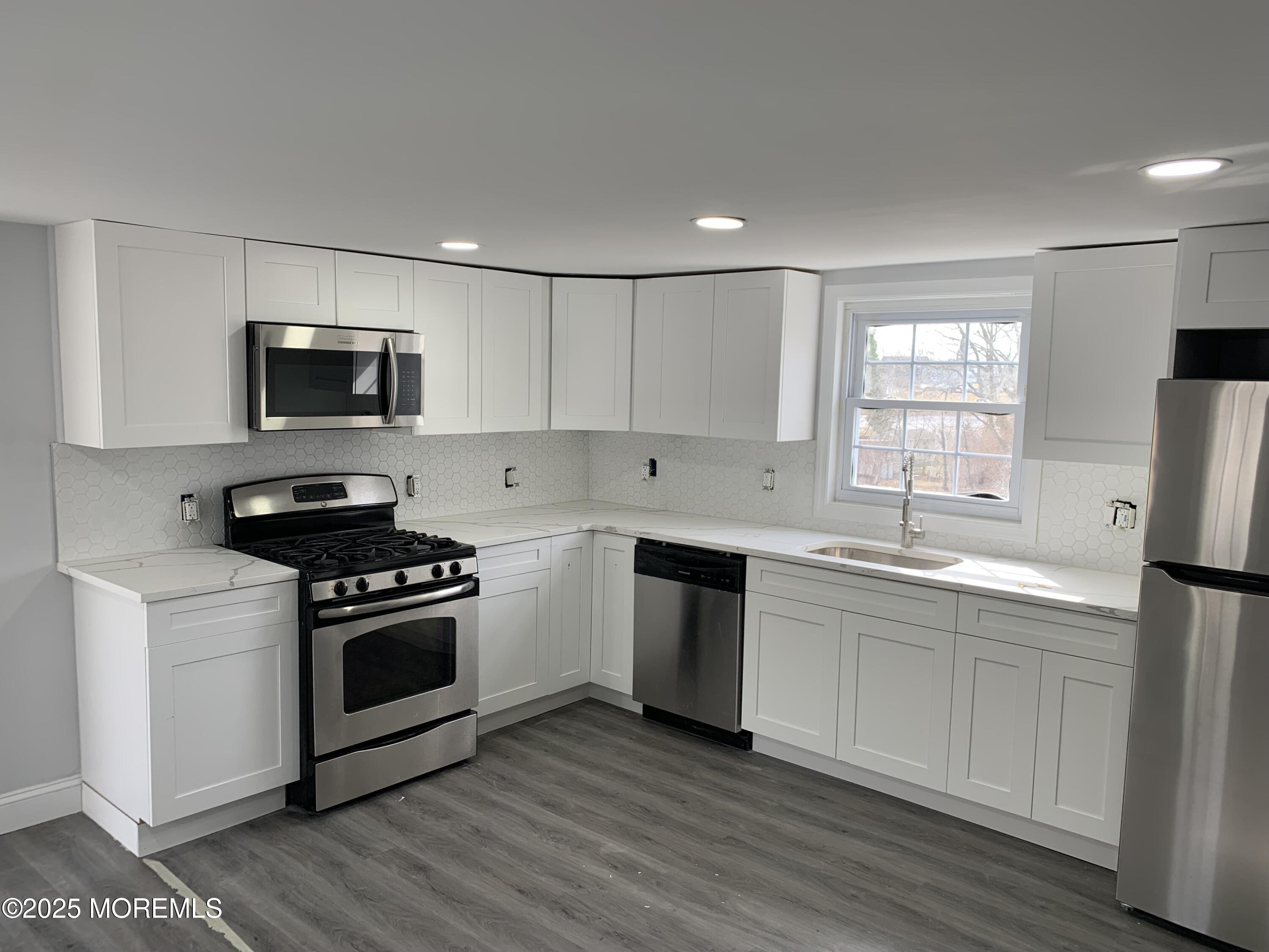 219 Hyers Street Toms River, NJ 08753 - Photo 1 of 12 IMG_6624