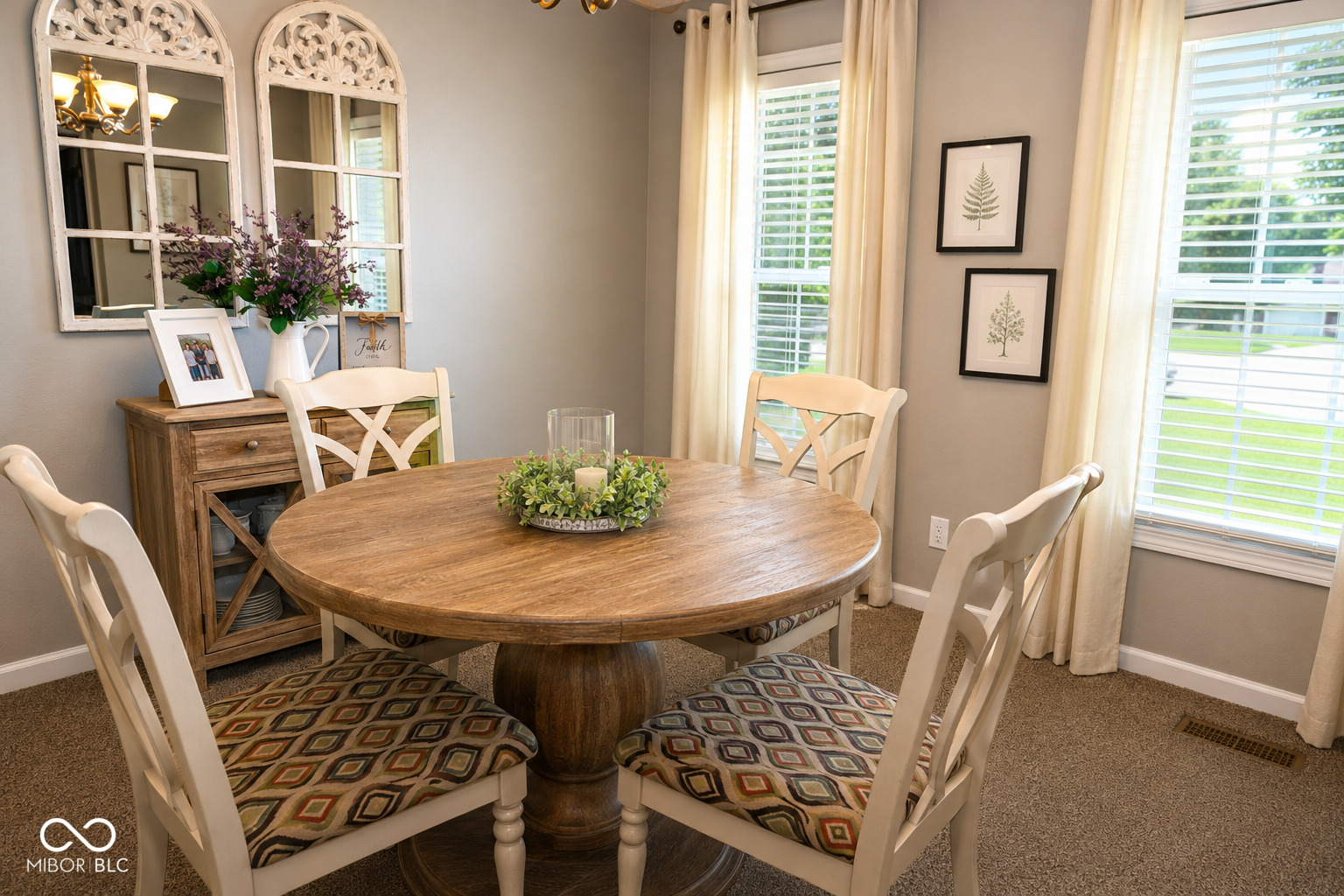 2895 Fox Ridge Circle Columbus, IN 47203 - Photo 6 of 24 Gallery Image 6