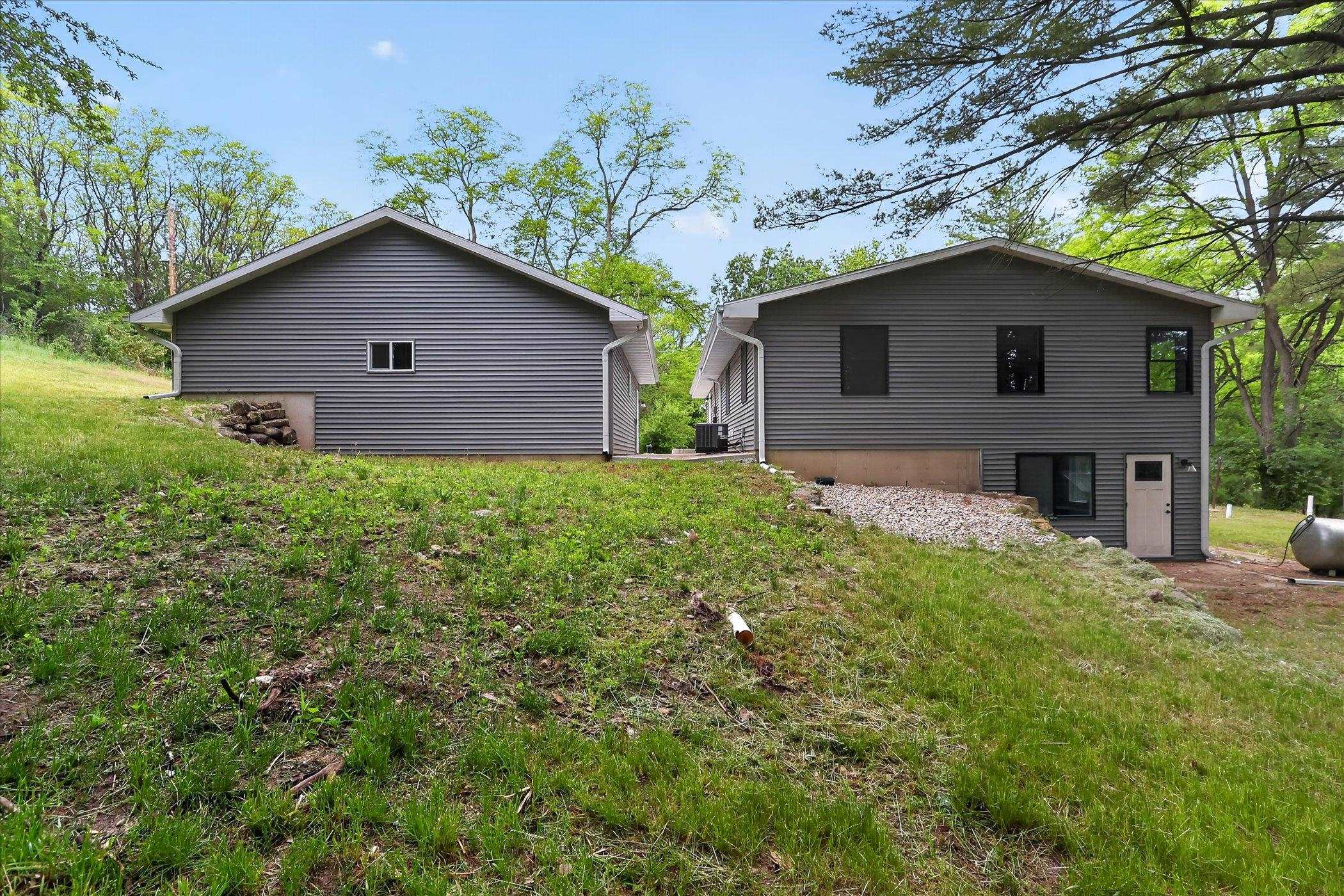 2226 North Britt Road Janesville, WI 53548 - Photo 7 of 46