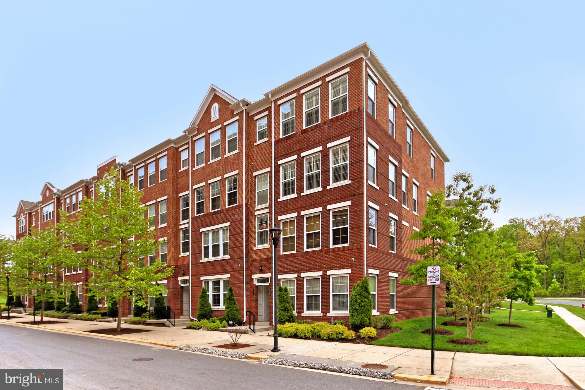 2976 Rittenhouse Circle, Unit 2 Fairfax, VA 22031 - Photo 3 of 42 Front