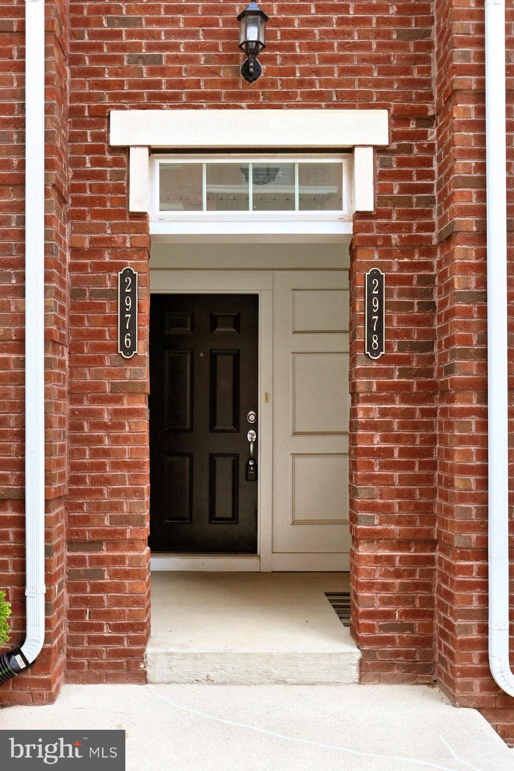 2976 Rittenhouse Circle, Unit 2 Fairfax, VA 22031 - Photo 5 of 42 Front