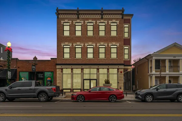 $2,300 | 1016 South State Street, Unit 2, Lockport, IL 60441