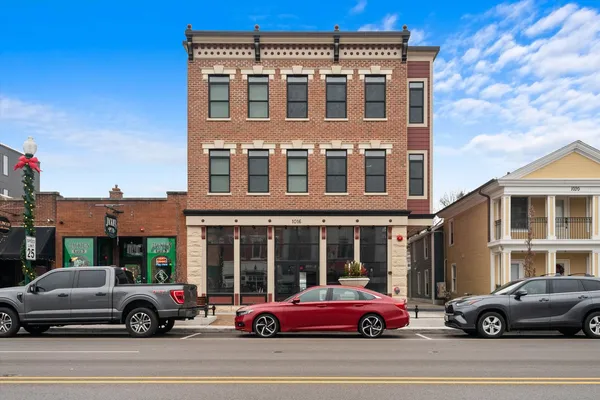 $2,300 | 1016 South State Street, Unit 2, Lockport, IL 60441