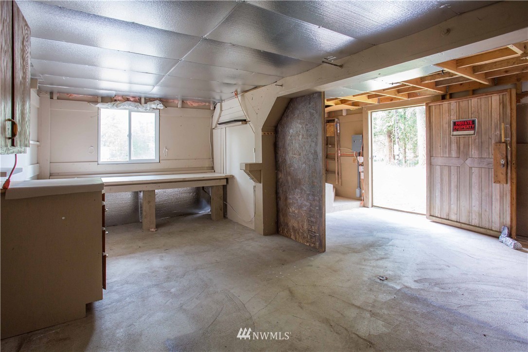 6161 Shamrock Road Maple Falls, WA 98266 - Photo 15 of 24 Gallery Image 15