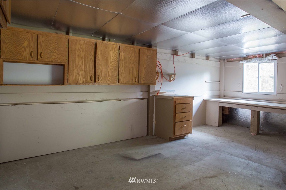6161 Shamrock Road Maple Falls, WA 98266 - Photo 18 of 24 Gallery Image 18