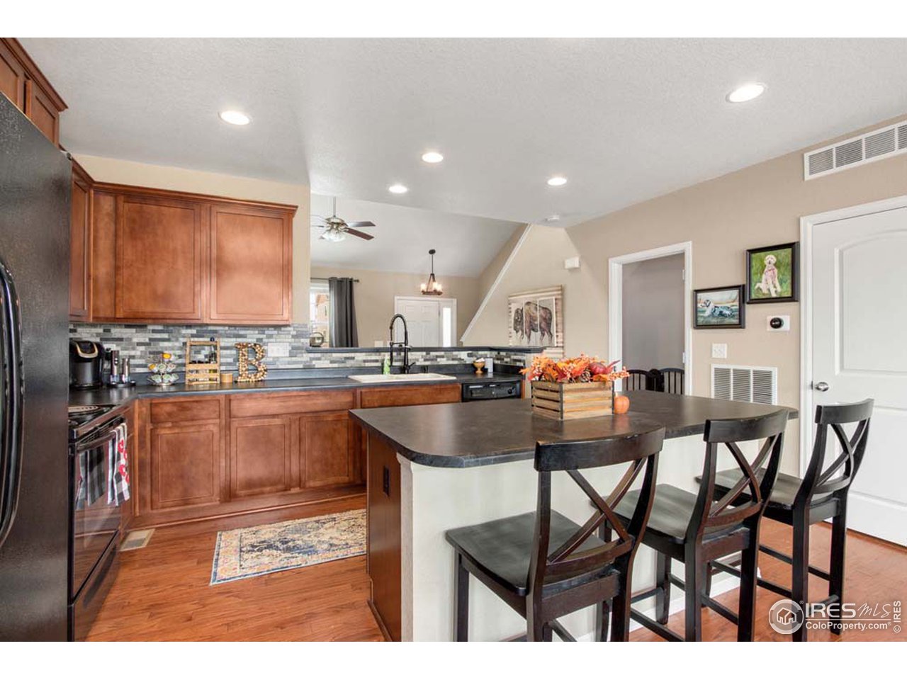 938 Trading Post Road Fort Collins, CO 80524 - Photo 11 of 26 Updated Backsplash Tiling