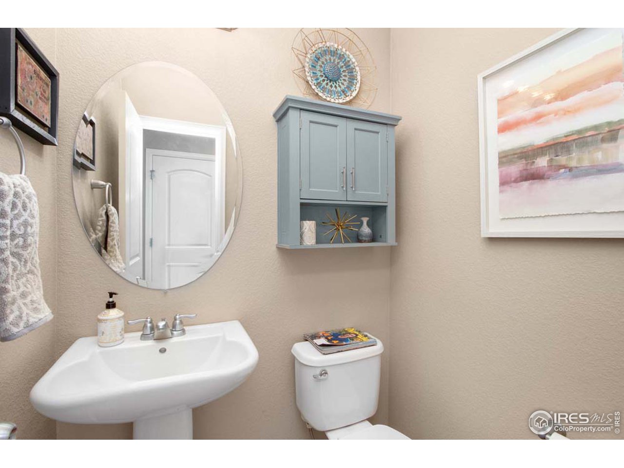 938 Trading Post Road Fort Collins, CO 80524 - Photo 14 of 26 Main Floor Bath