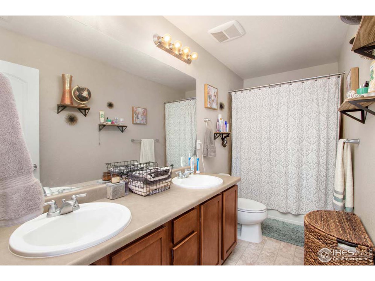 938 Trading Post Road Fort Collins, CO 80524 - Photo 19 of 26 2 Person Vanity