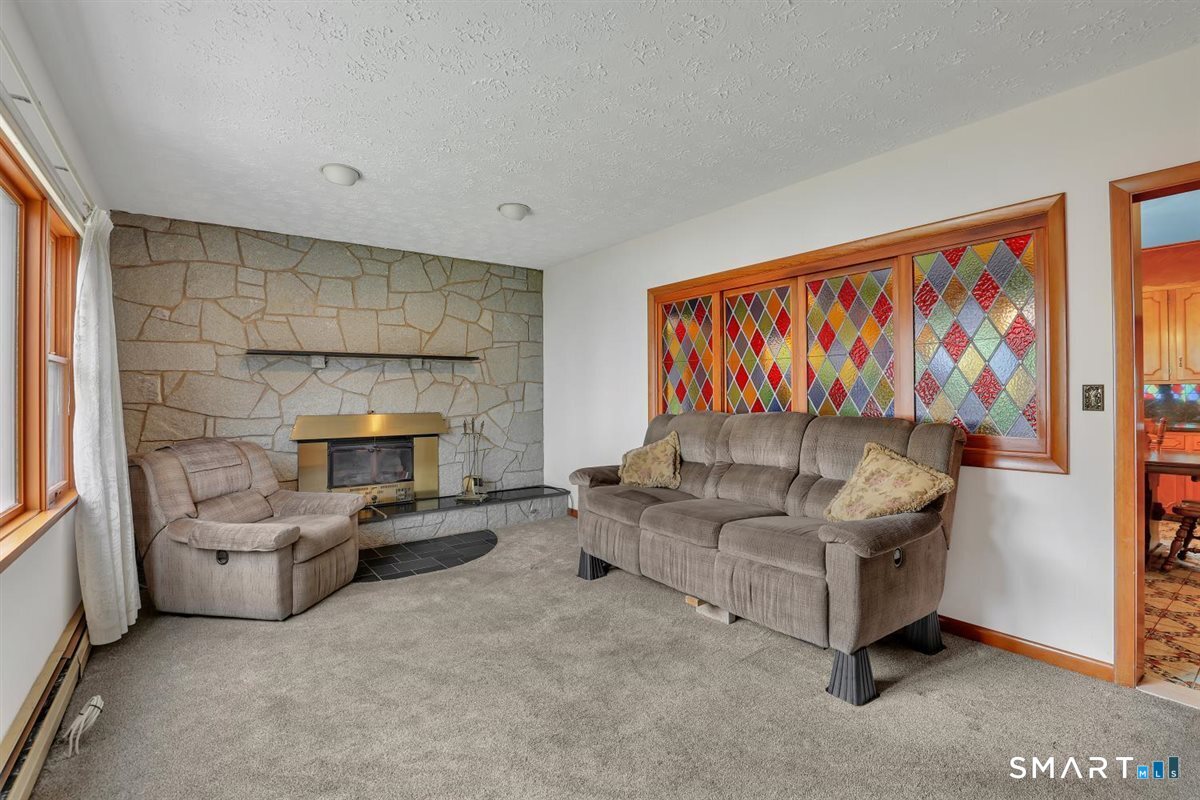 149 Spring Street Middletown, CT 06457 - Photo 5 of 32 Gallery Image 5