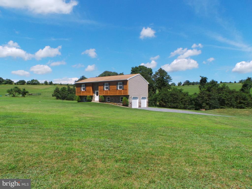 404 Mountain Road Halifax, PA 17032 - Photo 1 of 17
