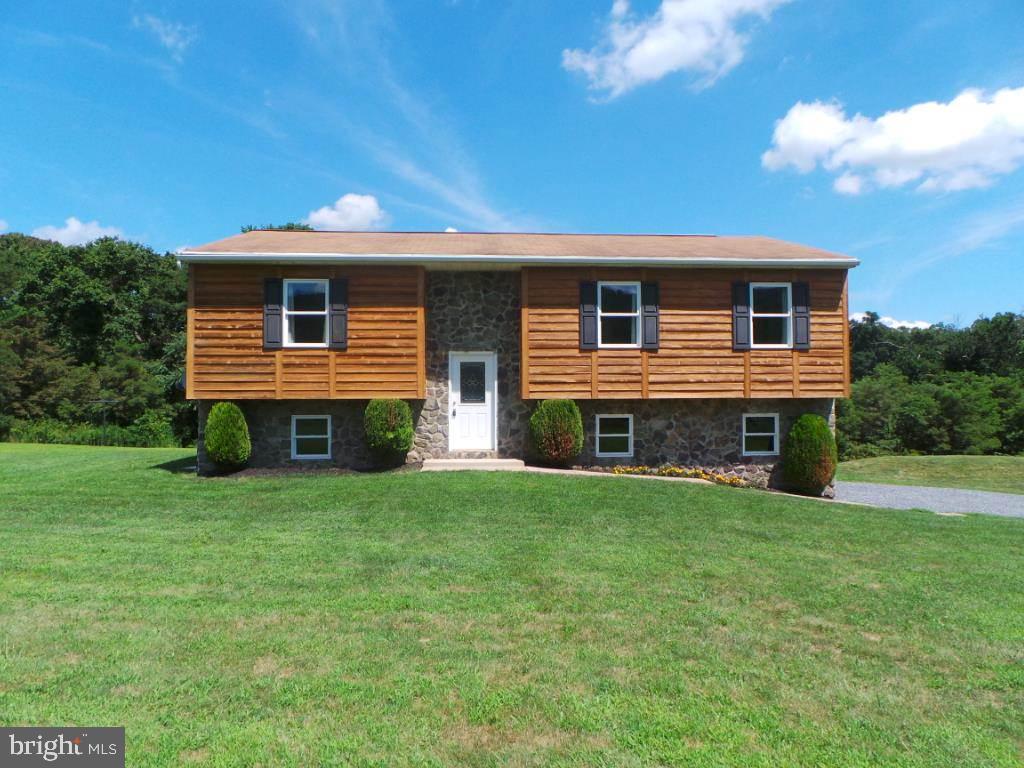 404 Mountain Road Halifax, PA 17032 - Photo 2 of 17