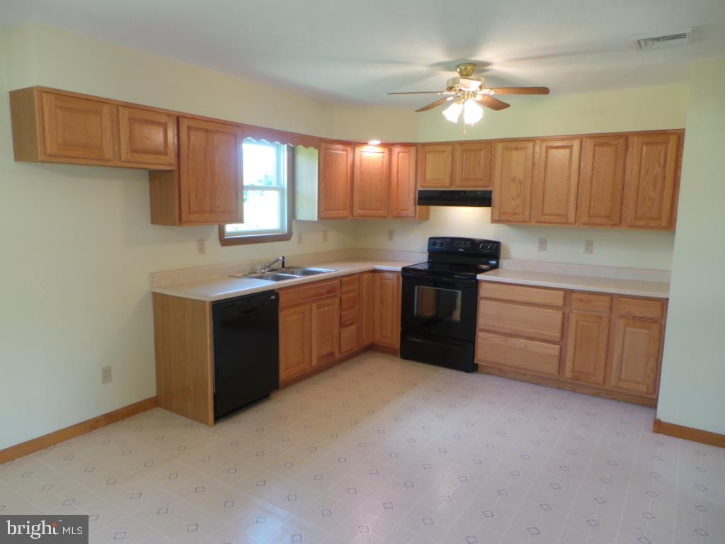 404 Mountain Road Halifax, PA 17032 - Photo 5 of 17
