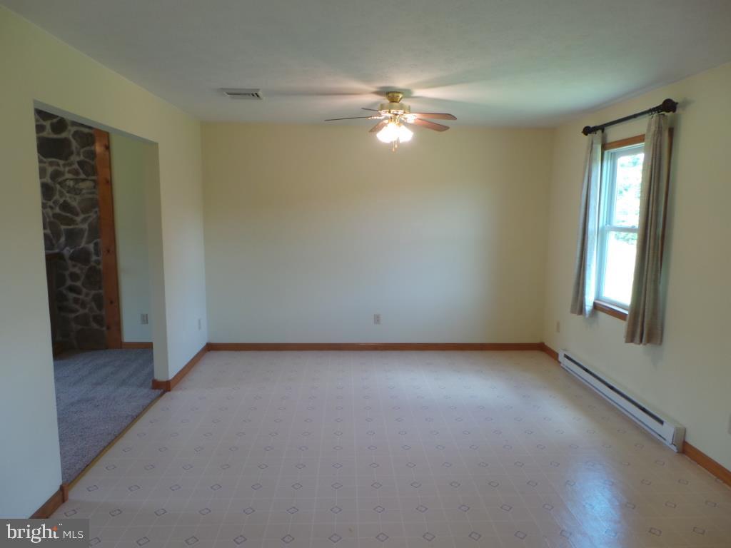 404 Mountain Road Halifax, PA 17032 - Photo 7 of 17