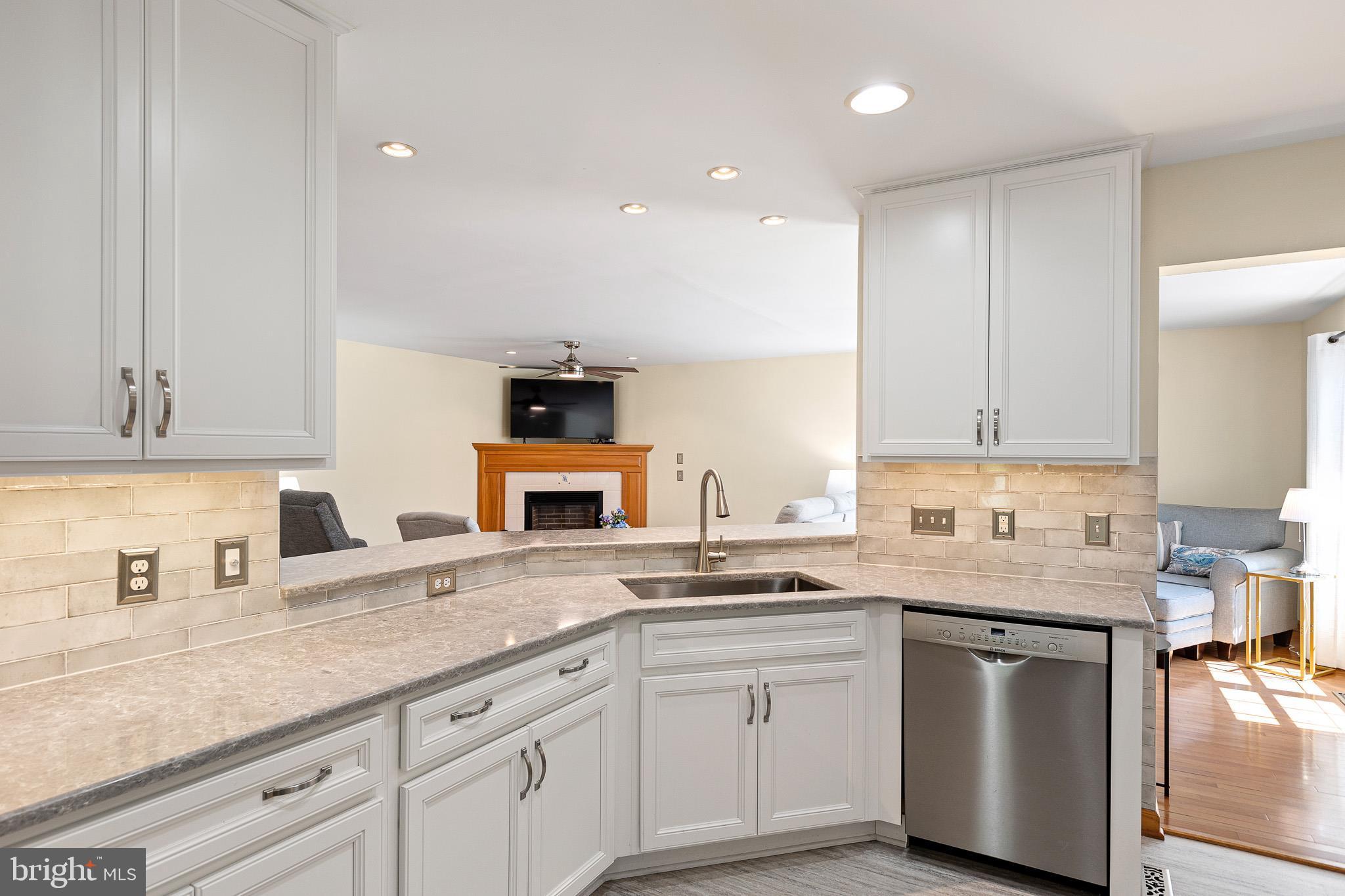32 Arden Road North East, MD 21901 - Photo 13 of 37 Bright, crisp cabinetry