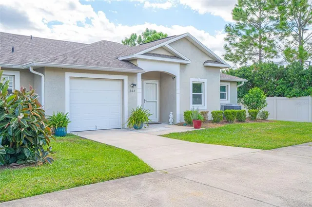 $215,000 | 202 Pine Bluff Avenue, Unit 202, Deland, FL 32724