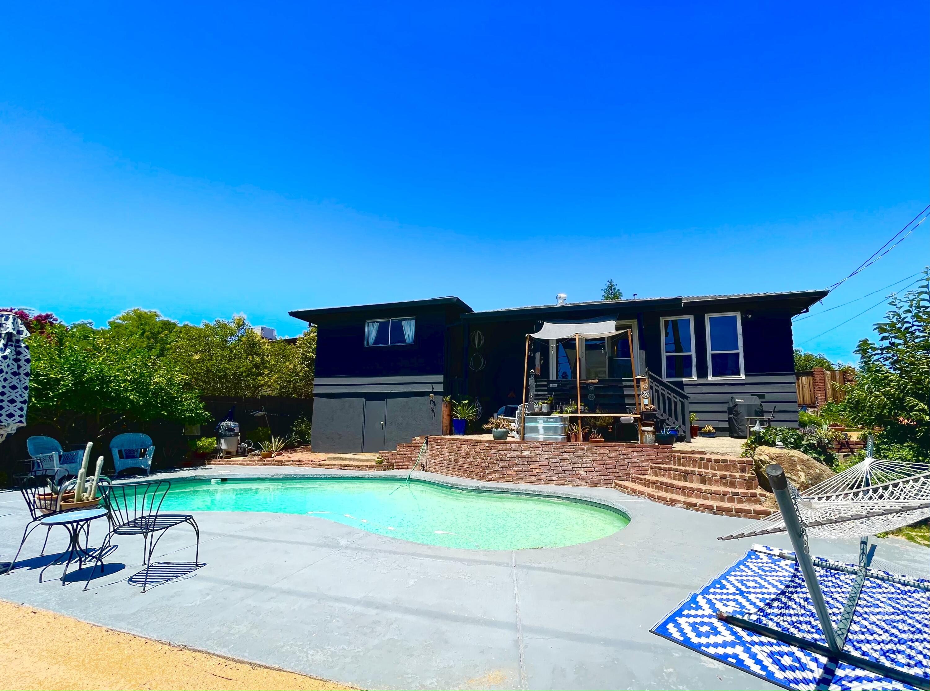 2855 Shasta Street Redding, CA 96001 - Photo 26 of 33 Rear view