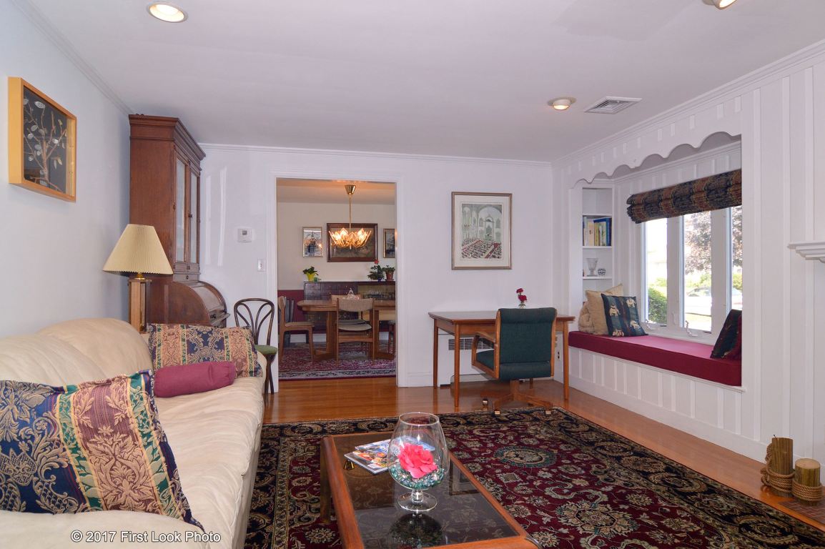 75 Sweetfern Road Warwick, RI 02888 - Photo 4 of 35 Gallery Image 4
