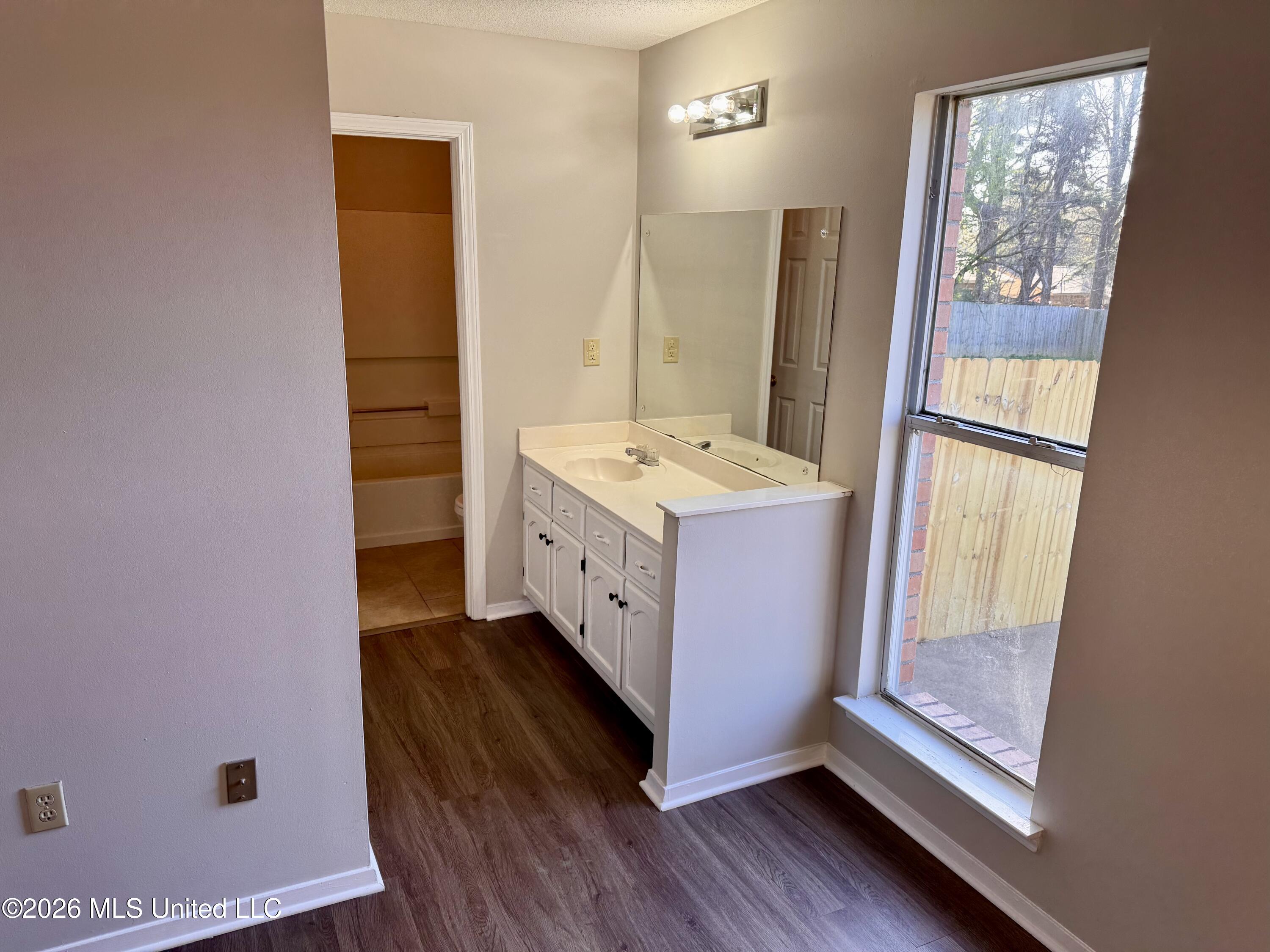 6440 Lynnfield Road Horn Lake, MS 38637 - Photo 11 of 15 Photo Mar 17 2026, 8 51 15 AM