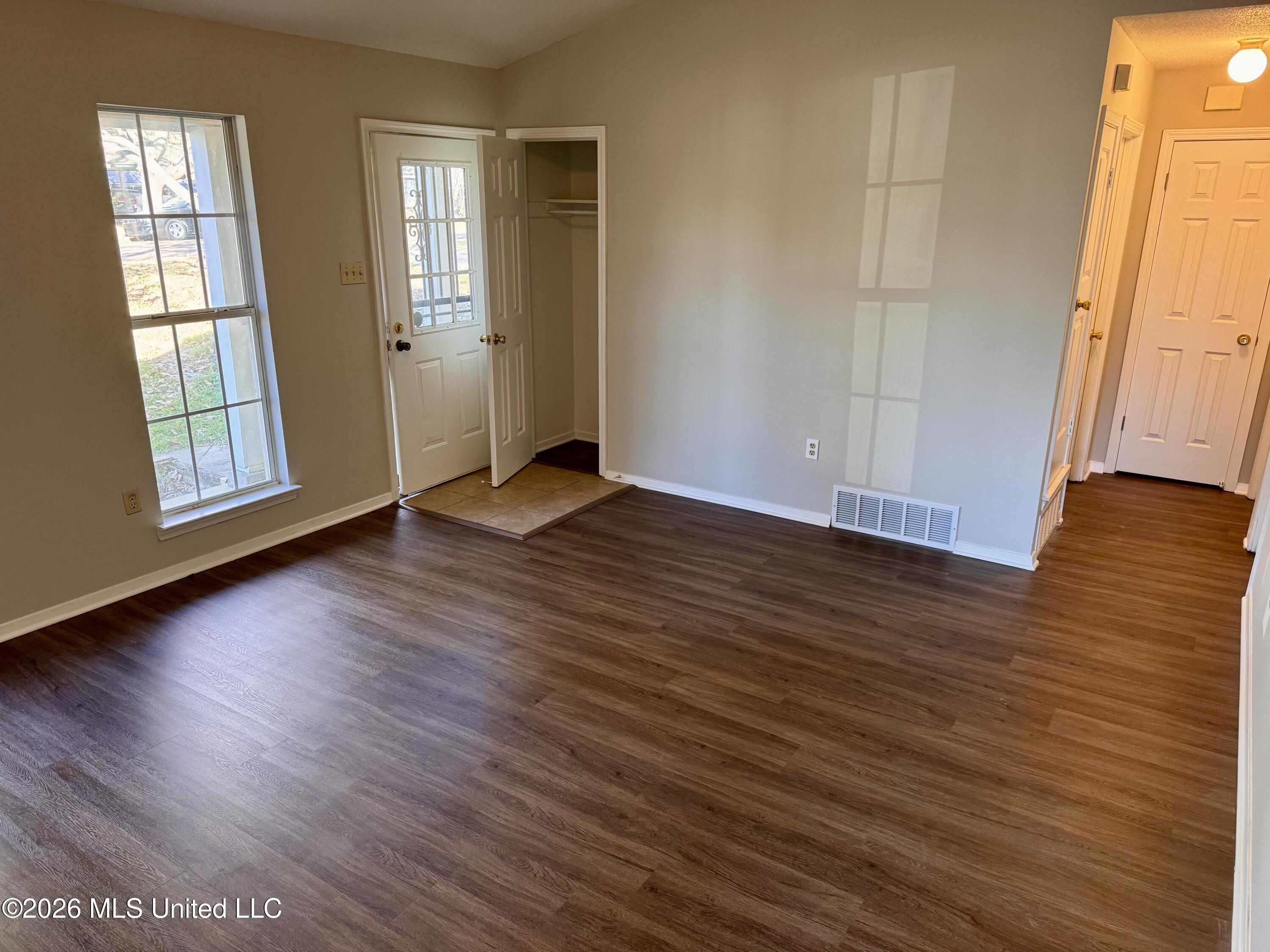 6440 Lynnfield Road Horn Lake, MS 38637 - Photo 4 of 15 Photo Mar 17 2026, 8 51 03 AM