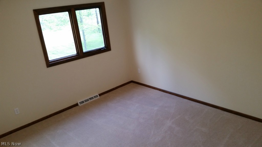 5073 Wayne Road Mantua, OH 44255 - Photo 11 of 25 Second Bedroom