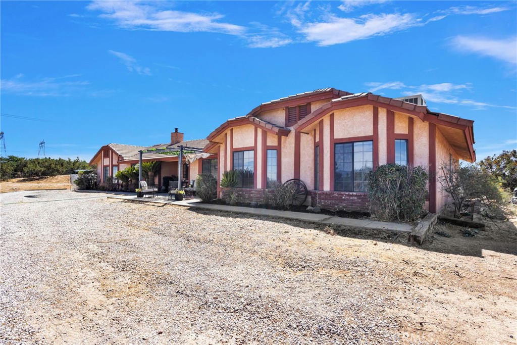 11778 Buffalo Road Hesperia, CA 92344 - Photo 5 of 64 Gallery Image 5
