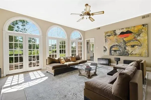 $825,000 | 105 West Ruelle Drive, Mandeville, LA 70471