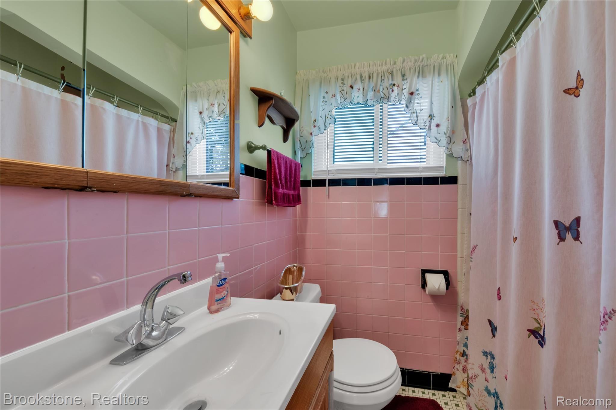 4363 Kendall Road Warren, MI 48091 - Photo 25 of 27 4363 Kendall - HD Drone Photogarphy-21.jpg