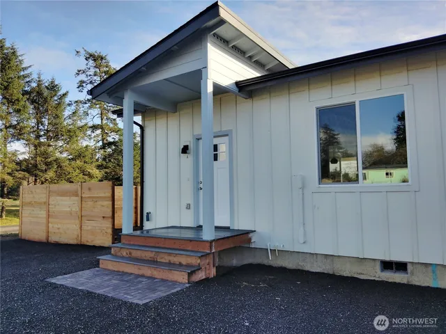 $264,950 | 697 A Sunset Avenue Northeast, Ocean Shores, WA 98569