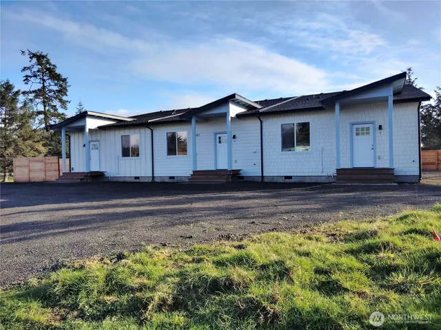 $264,950 | 697 A Sunset Avenue Northeast, Ocean Shores, WA 98569