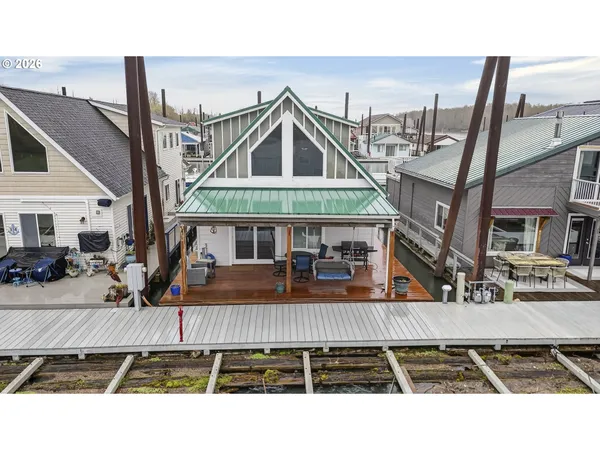 $399,000 | 19609 Northeast Marine Drive, Unit A5, Portland, OR 97230
