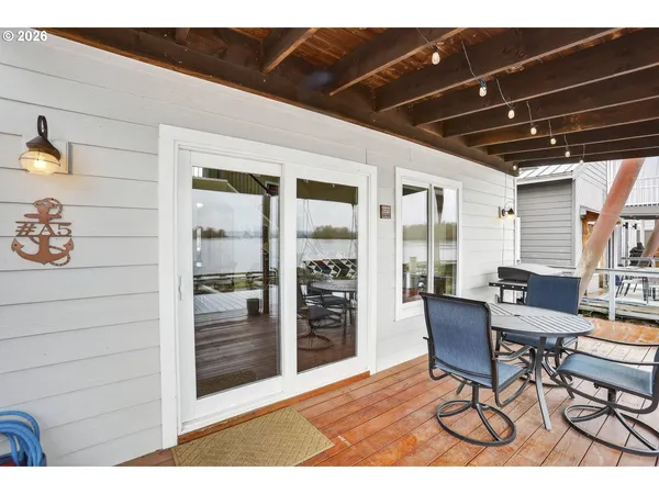 $399,000 | 19609 Northeast Marine Drive, Unit A5, Portland, OR 97230