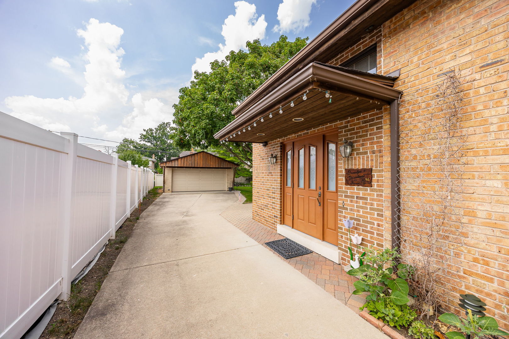 2246 18th Avenue North Riverside, IL 60546 - Photo 32 of 42 Gallery Image 32