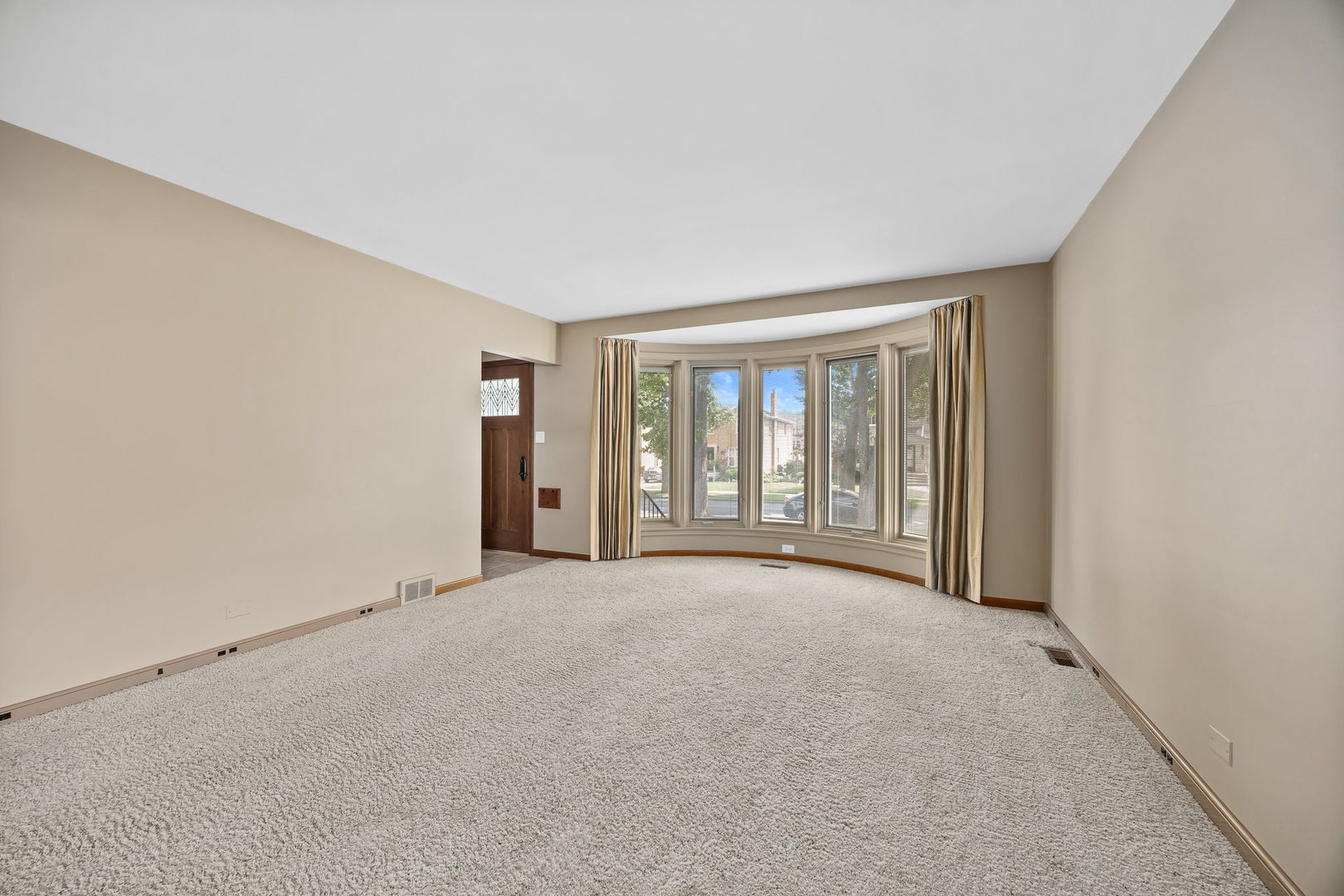 2246 18th Avenue North Riverside, IL 60546 - Photo 8 of 42 Gallery Image 8