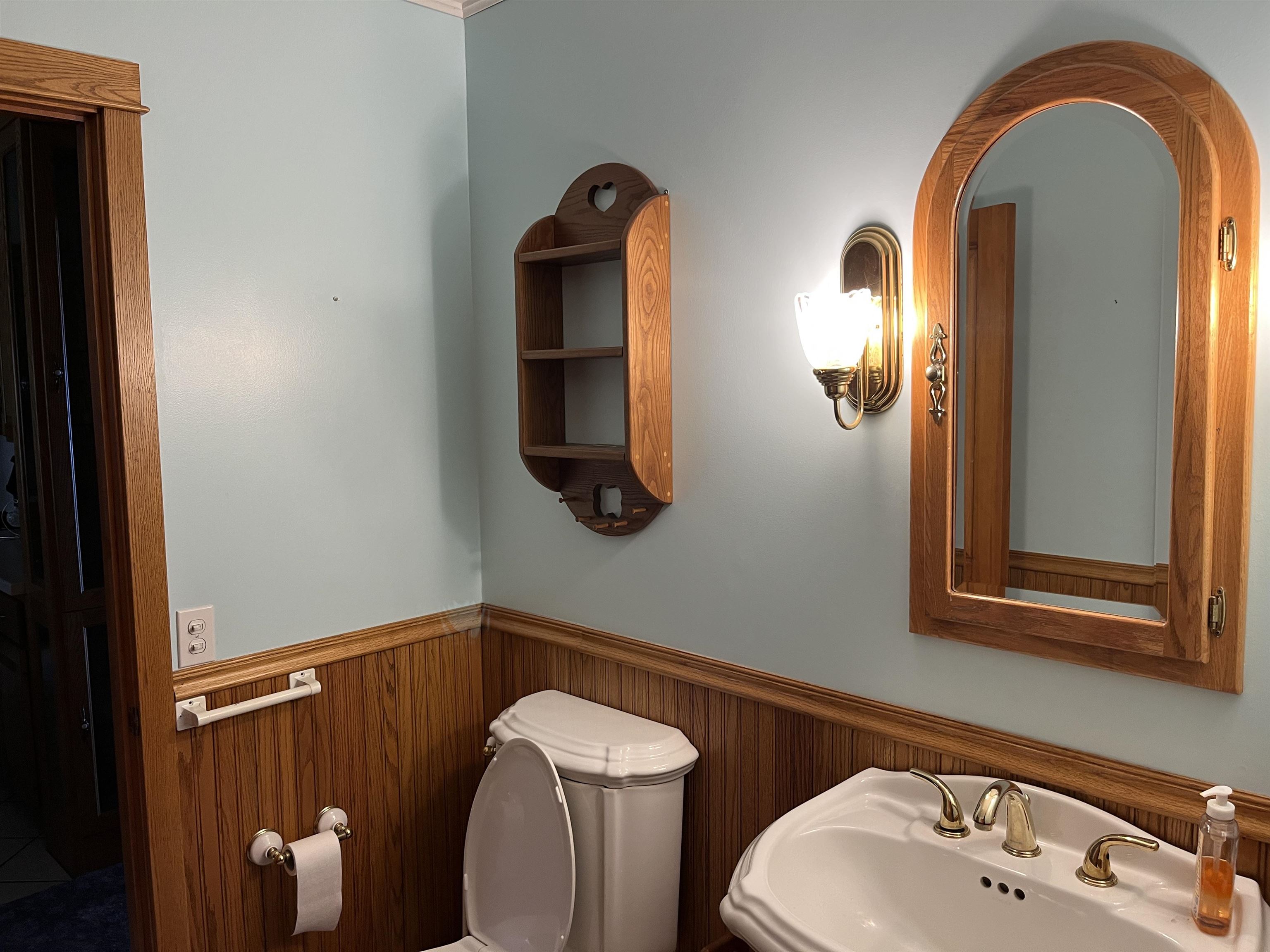 1024 North Huron Road Tawas City, MI 48763 - Photo 17 of 27