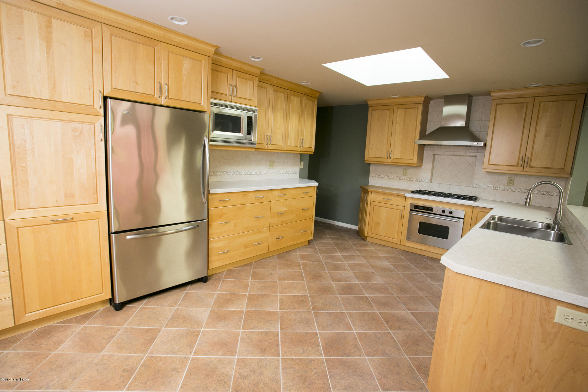 6420 Regal Road Louisville, KY 40222 - Photo 5 of 40 6420 Regal_4