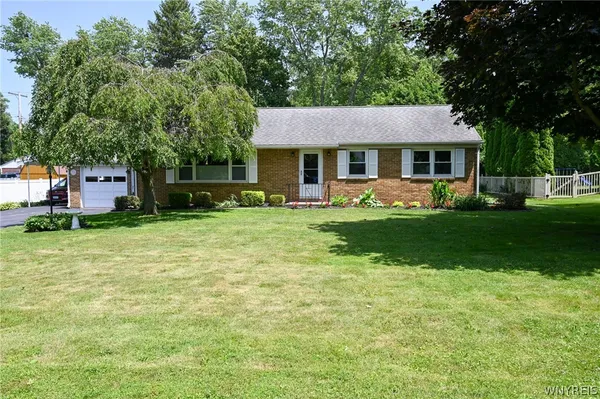 $309,900 | 4775 Bickert Drive, Clarence, NY 14031