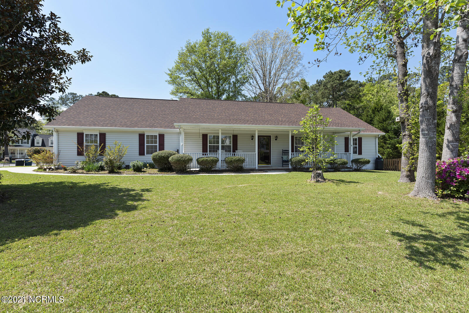 879 Pine Valley Road Jacksonville, NC 28546 - Photo 1 of 39 01_DSC_5097_mls