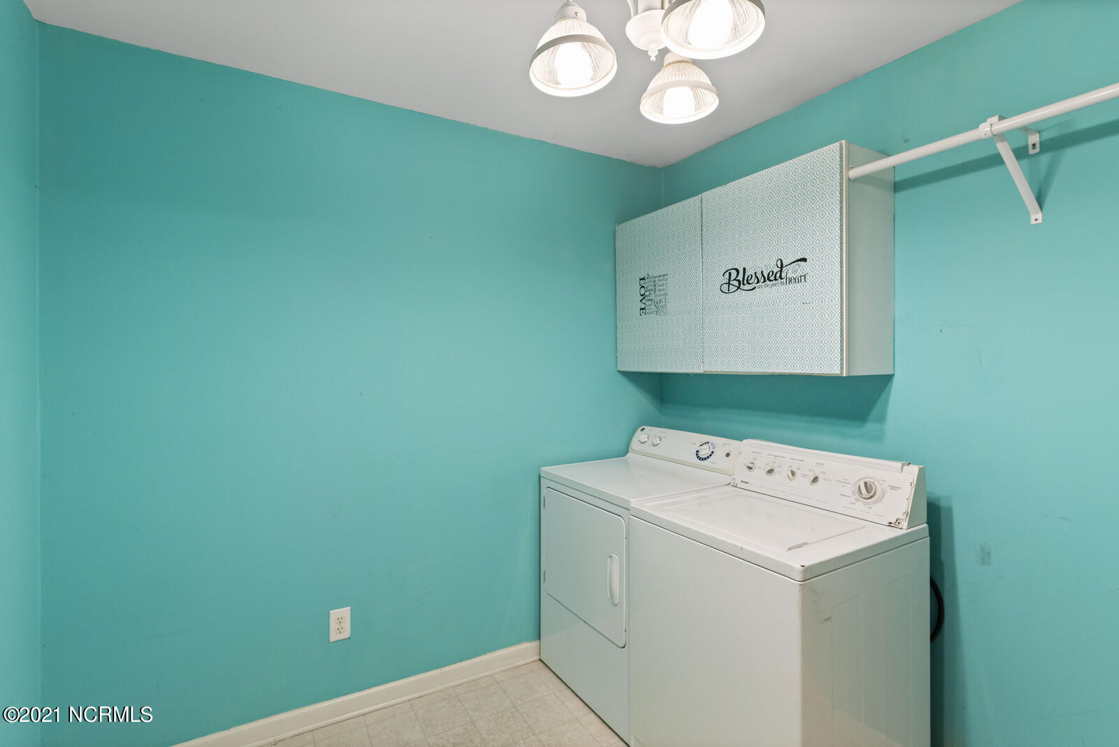 879 Pine Valley Road Jacksonville, NC 28546 - Photo 14 of 39 14_DSC_5204_mls