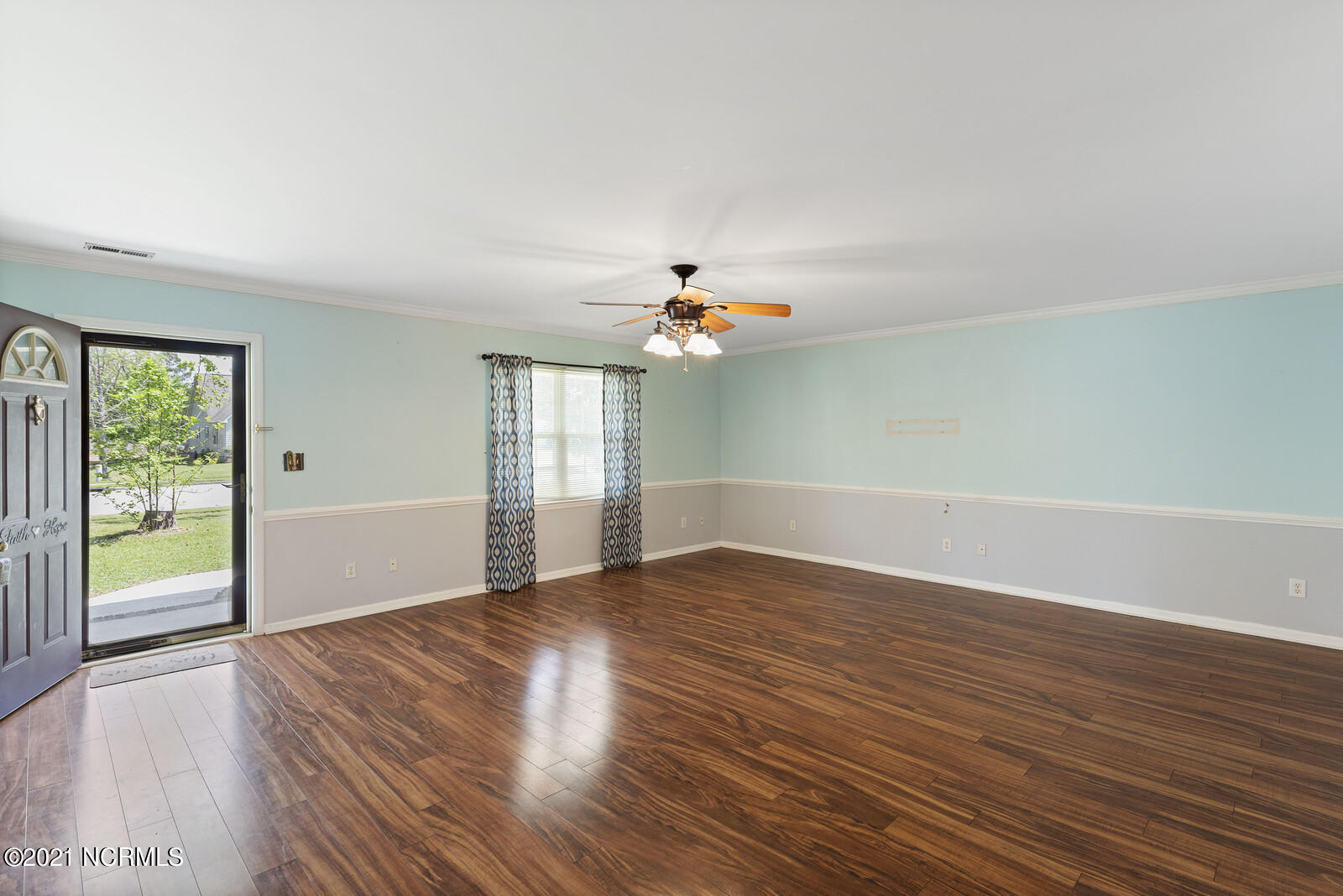 879 Pine Valley Road Jacksonville, NC 28546 - Photo 6 of 39 06_DSC_5150_mls
