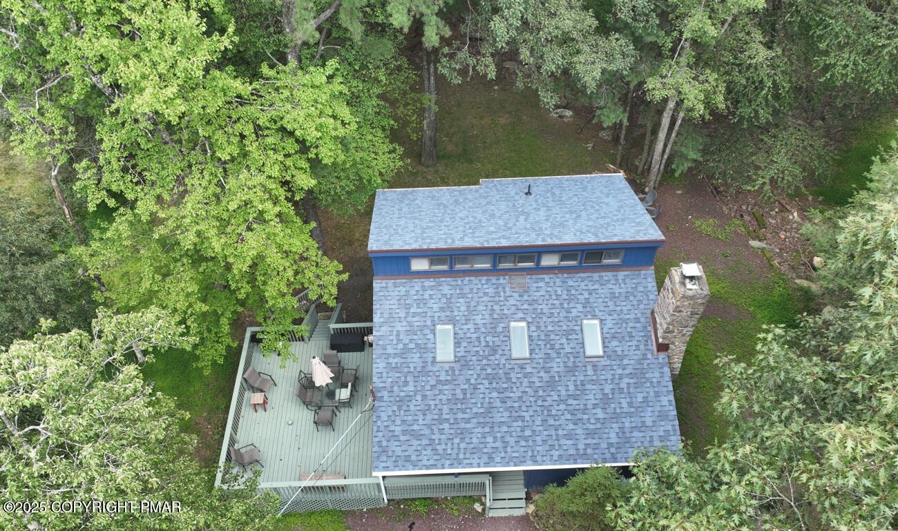 11 Maplewood Road Lake Harmony, PA 18624 - Photo 36 of 44 an aerial view of a house