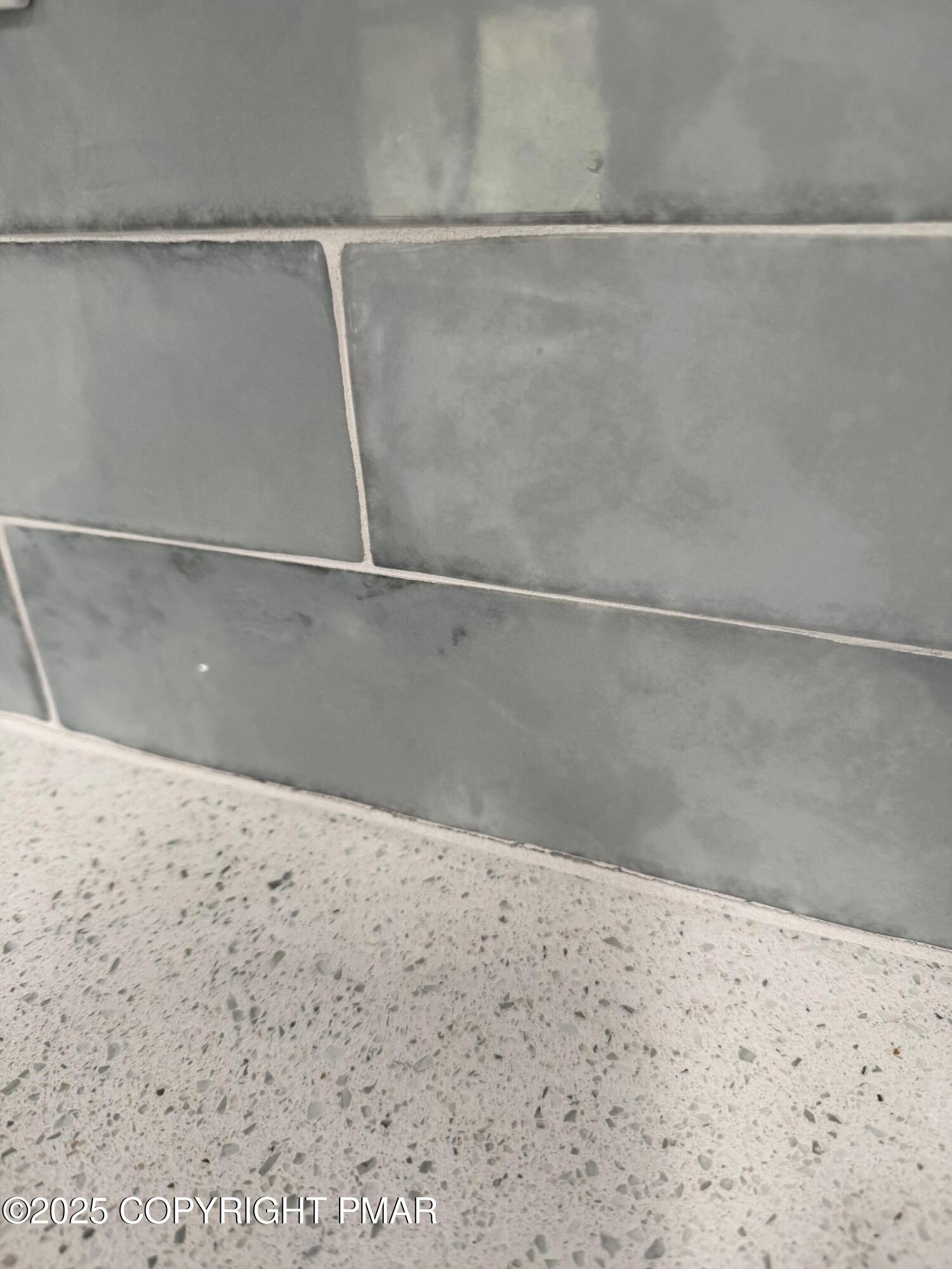 11 Maplewood Road Lake Harmony, PA 18624 - Photo 10 of 44 GlassTile Backsplash & Quartz