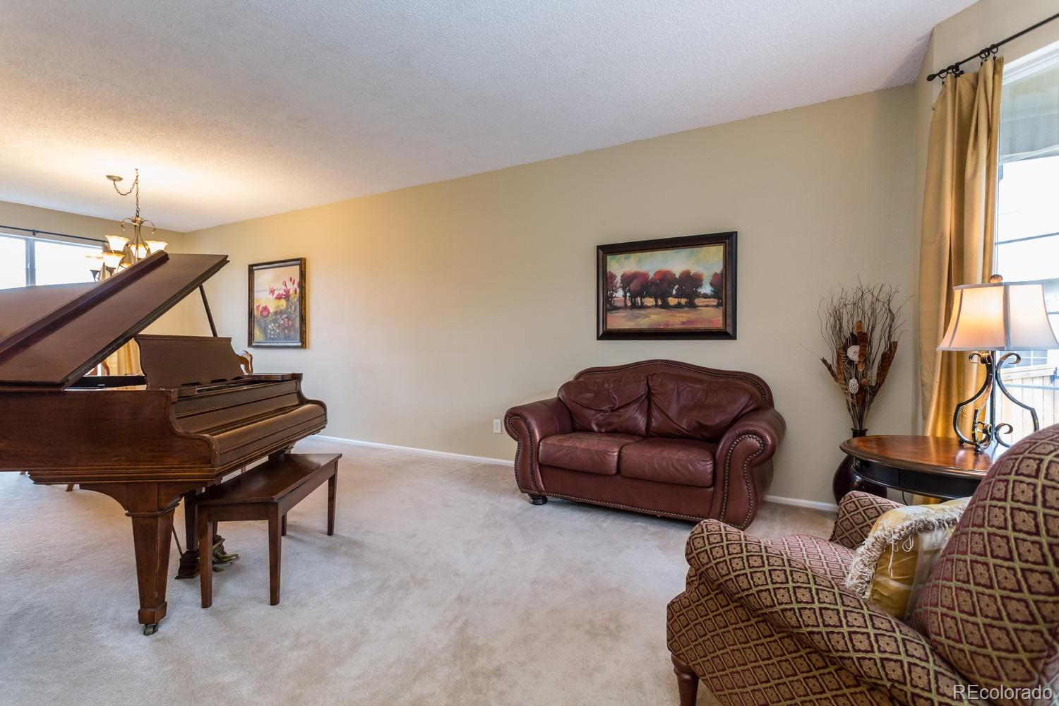 2201 Weatherstone Circle Highlands Ranch, CO 80126 - Photo 5 of 35 Gallery Image 5